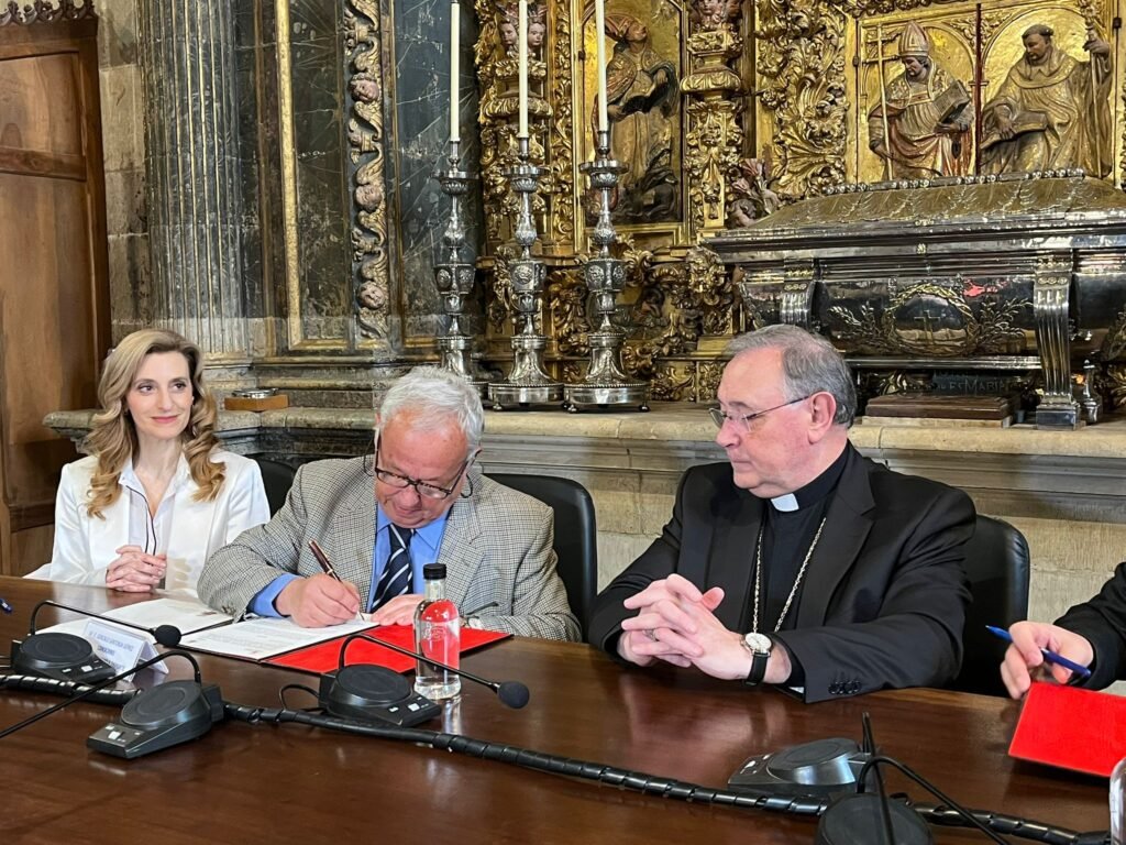 NUEVE CÓDICES Y CUATRO DOCUMENTOS NOTABLES SERÁN RESTAURADOS 3 lagaceta.es