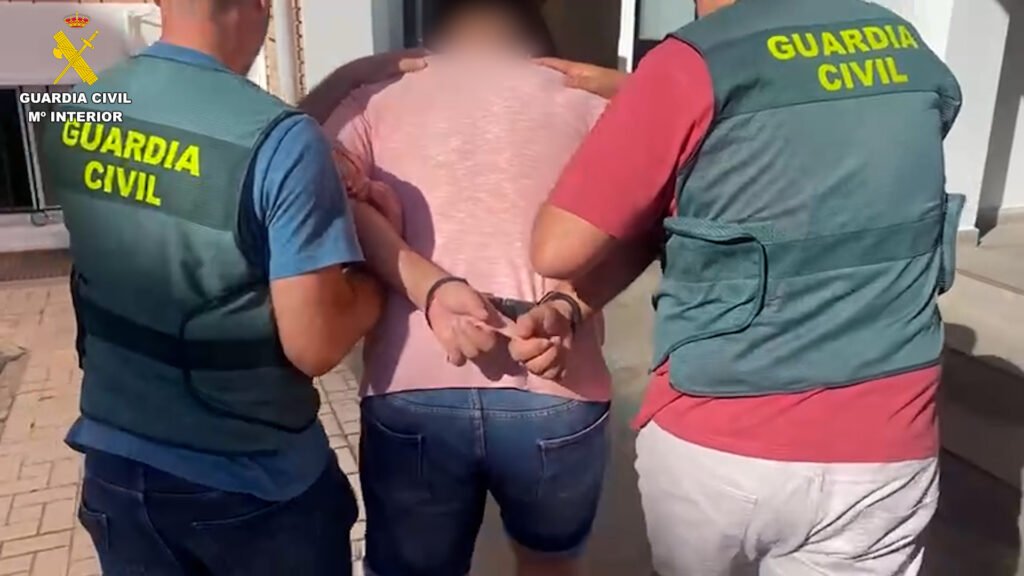 ¡Cae Red de Estafadores! Más de 100 Detenidos en Operación Nacional contra Estafas Bancarias 2 lagaceta.es